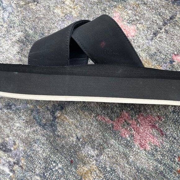 Like New Indosole Cross Platform Sandal Black/Sea Salt, size 8-9 - Picture 6 of 8